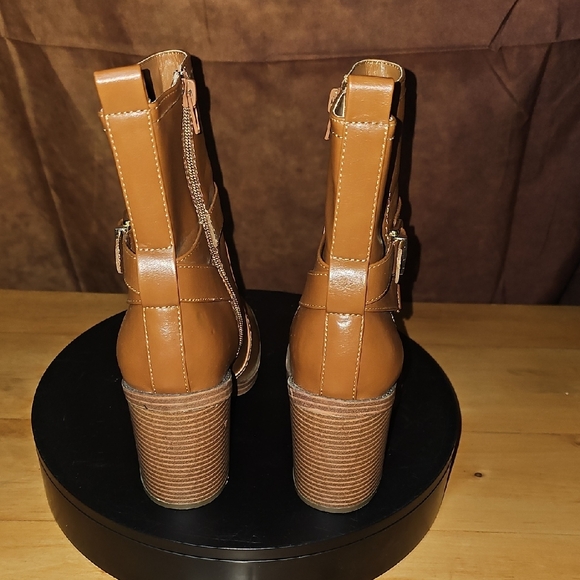 Liz Claiborne Brown Heeled Boots - Picture 3 of 5